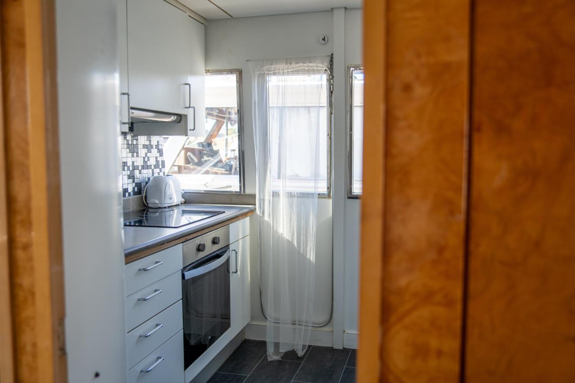 Habitacion Marineria Boat Aloha Barcelona Bagian luar foto